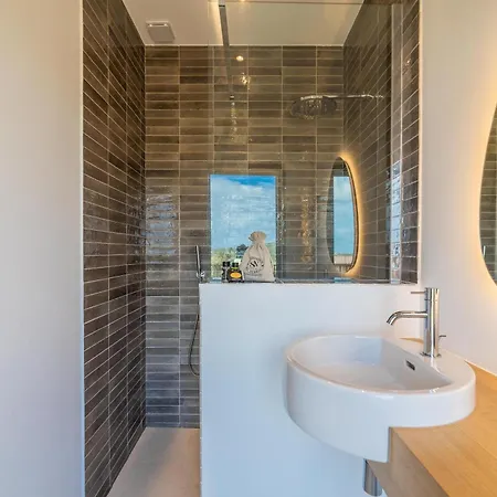 Paola - Piscine Chauffée, Nature&calme Villa