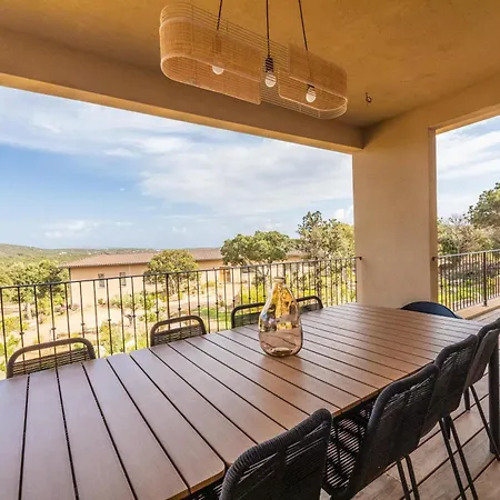 Paola - Piscine Chauffée, Nature&calme Villa *