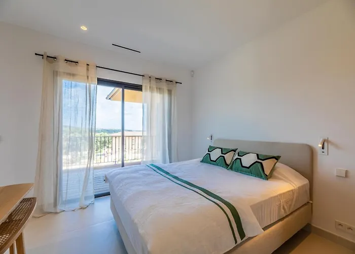 Paola Pianottoli-Caldarello (Corsica)